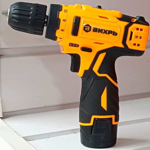Шуруповерт Вихрь 1400 оборотов-в-мин