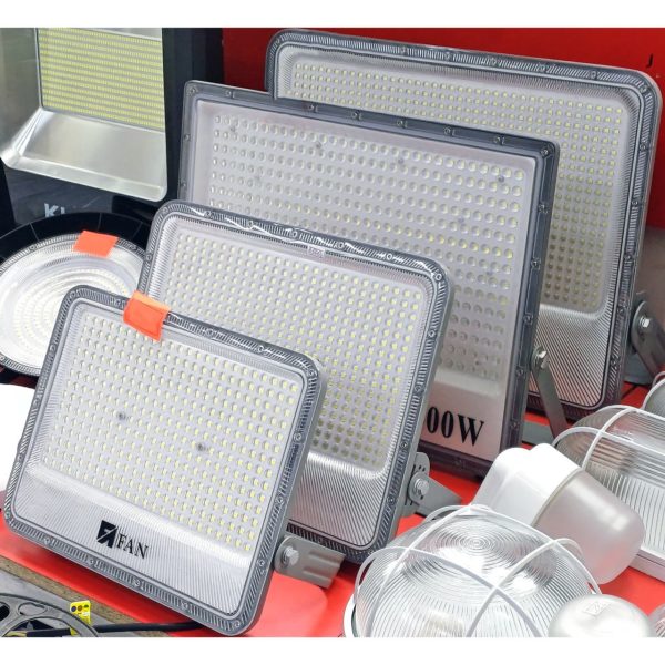 Прожекторы FAN в ассортименте (бытовые)