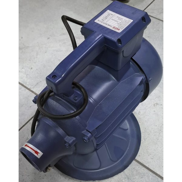 Глубинный вибратор DECO мощностью 2200 Вт