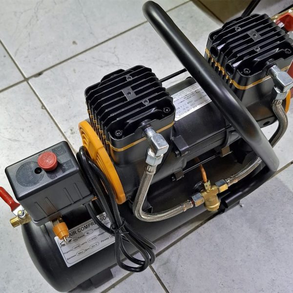 Компрессор поршневой M.I.R. 9 литров-в-мин