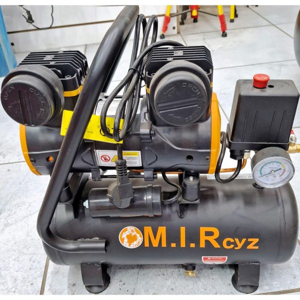 Компрессор поршневой M.I.R.cyz мощностью 1450 Вт