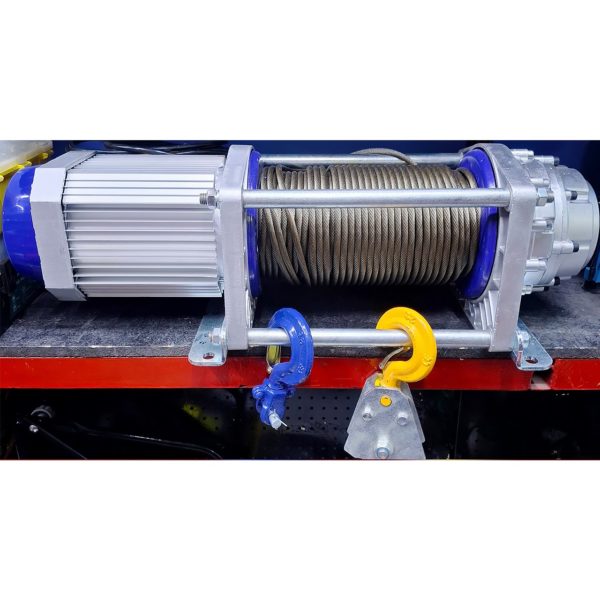 Электрическая лебёдка BOSS до 2500 кг