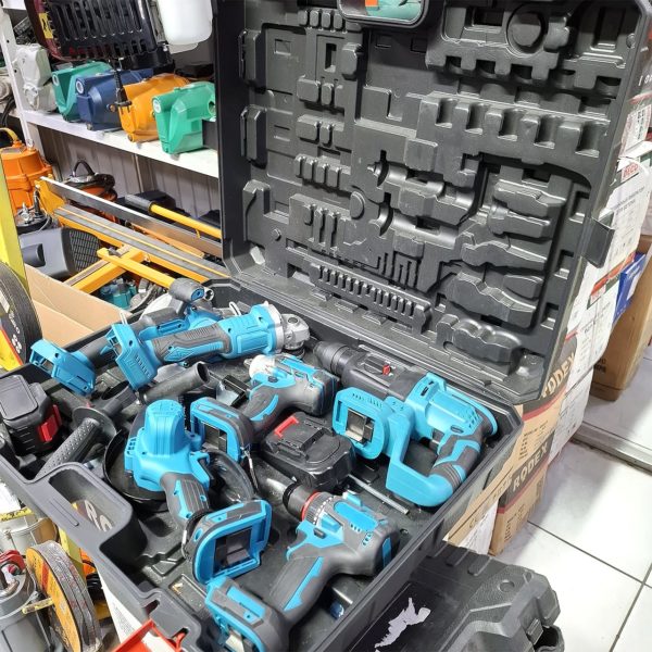 Болгарка, перфоратор, гайковерт, шуруповерт Makita (набор) аккумуляторные