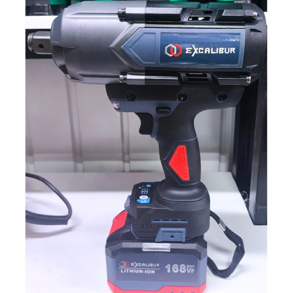 Гайковерт Excalibur моментом силы 2300 Н∙м