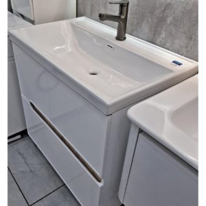 Раковина со смесителем 80 × 50 см