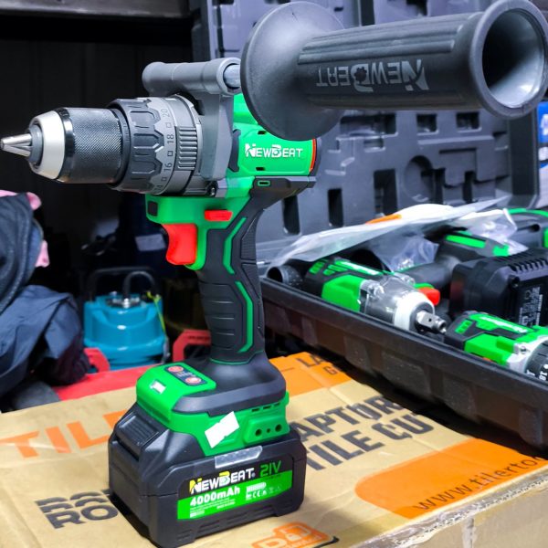 Шуруповерт NewBeat 1850 оборотов-в-мин