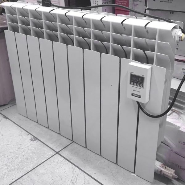 Алюминиевый радиатор отопления Uriel 85×58 см (с терморегулятором)