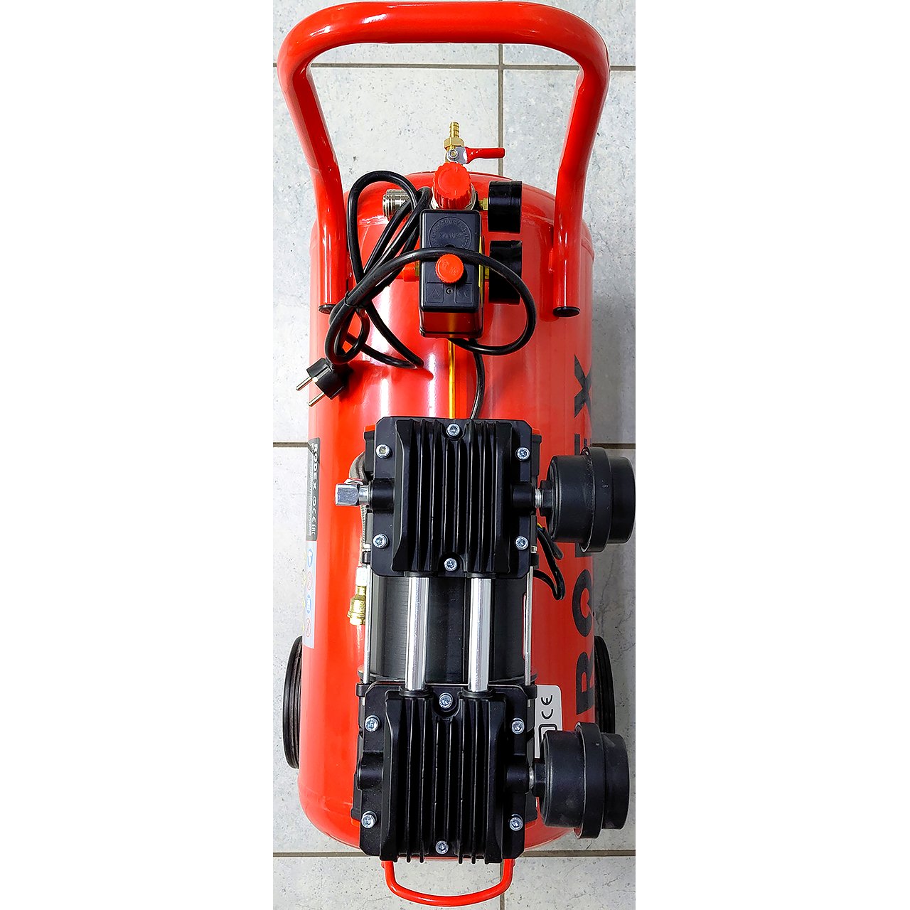 Компрессор поршневой Rodex 220 литров-в-мин 3 Компрессор поршневой Rodex 220 литров-в-мин