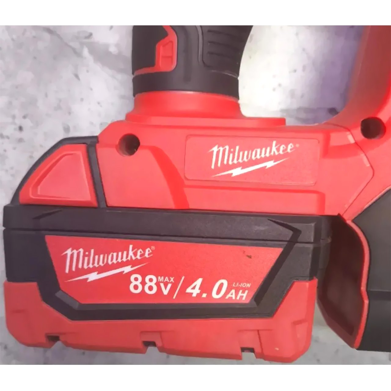Перфоратор Milwaukee 6200 оборотов-в-мин (аккумуляторный) 4 Перфоратор Milwaukee 6200 оборотов-в-мин (аккумуляторный)