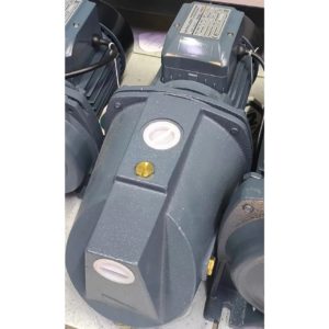 Поливной насос Krauzer 100 литров-в-минуту мощностью 1500 Вт