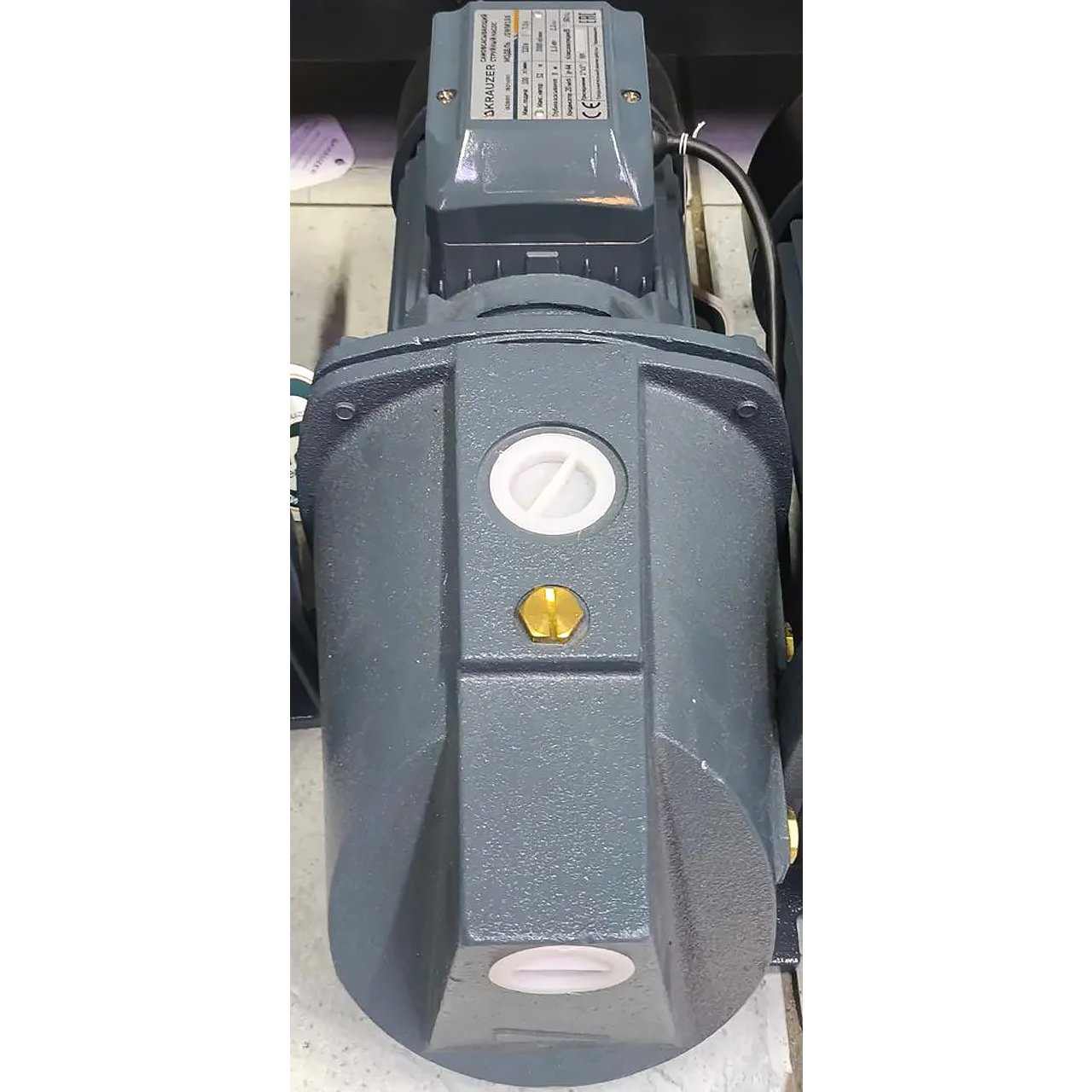 Поливной насос Krauzer 100 литров-в-минуту мощностью 1500 Вт 2 Поливной насос Krauzer 100 литров-в-минуту мощностью 1500 Вт