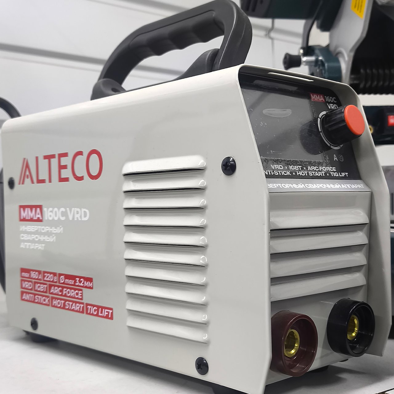 Сварочный аппарат Alteco MMA160C (инверторный) 4 Сварочный аппарат Alteco MMA160C (инверторный)