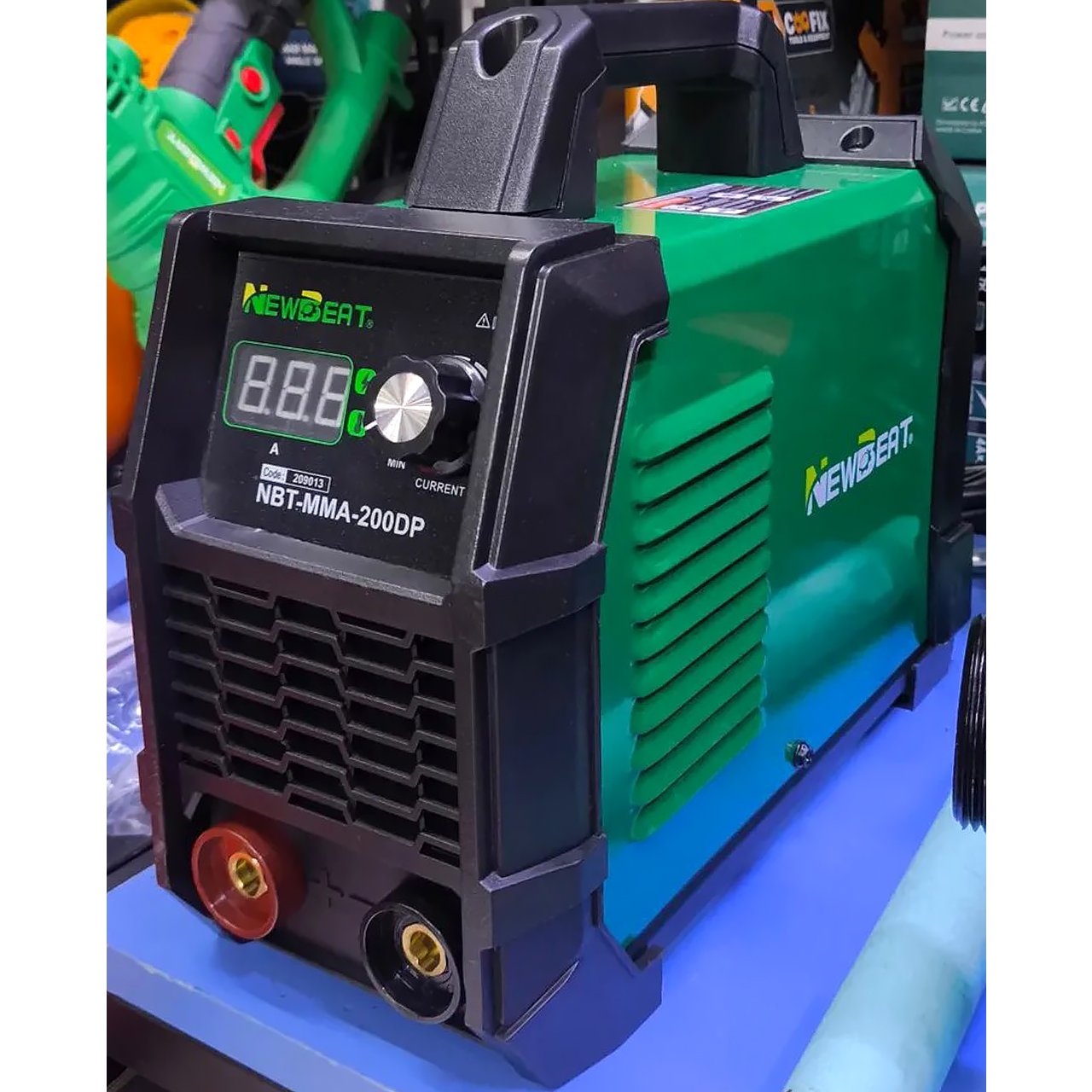 Сварочный аппарат NewBeat мощностью 4.8 кВА (инверторный)