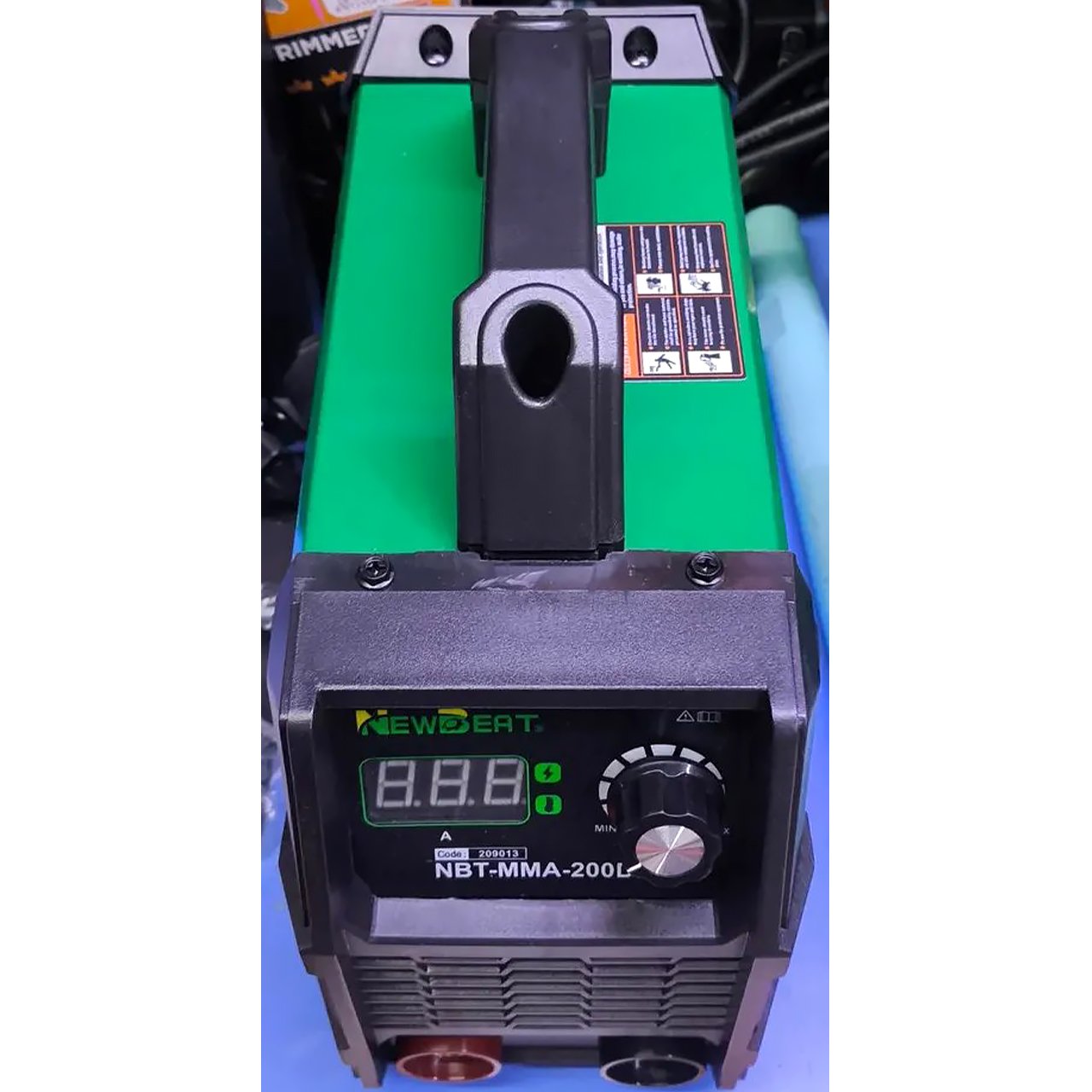 Сварочный аппарат NewBeat мощностью 4.8 кВА (инверторный) 3 Сварочный аппарат NewBeat мощностью 4.8 кВА (инверторный)