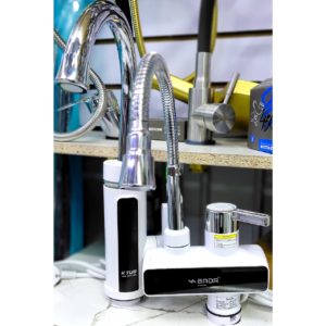 Смеситель BADR с проточным водонагревателем мощностью 3000 Вт