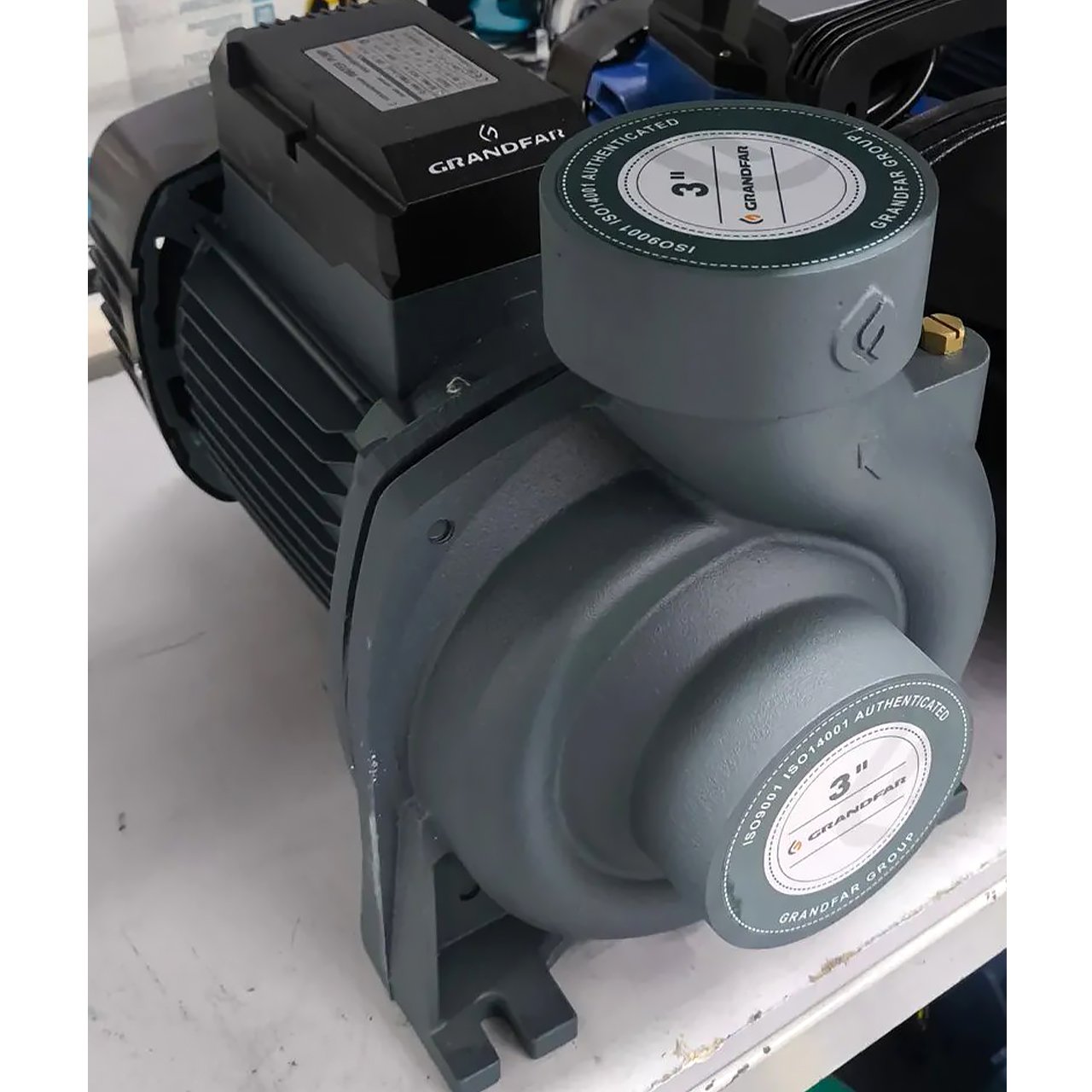 Центробежный насос Grandfar 1100 литров-в-минуту мощностью 2200 Вт 4 Центробежный насос Grandfar 1100 литров-в-минуту мощностью 2200 Вт