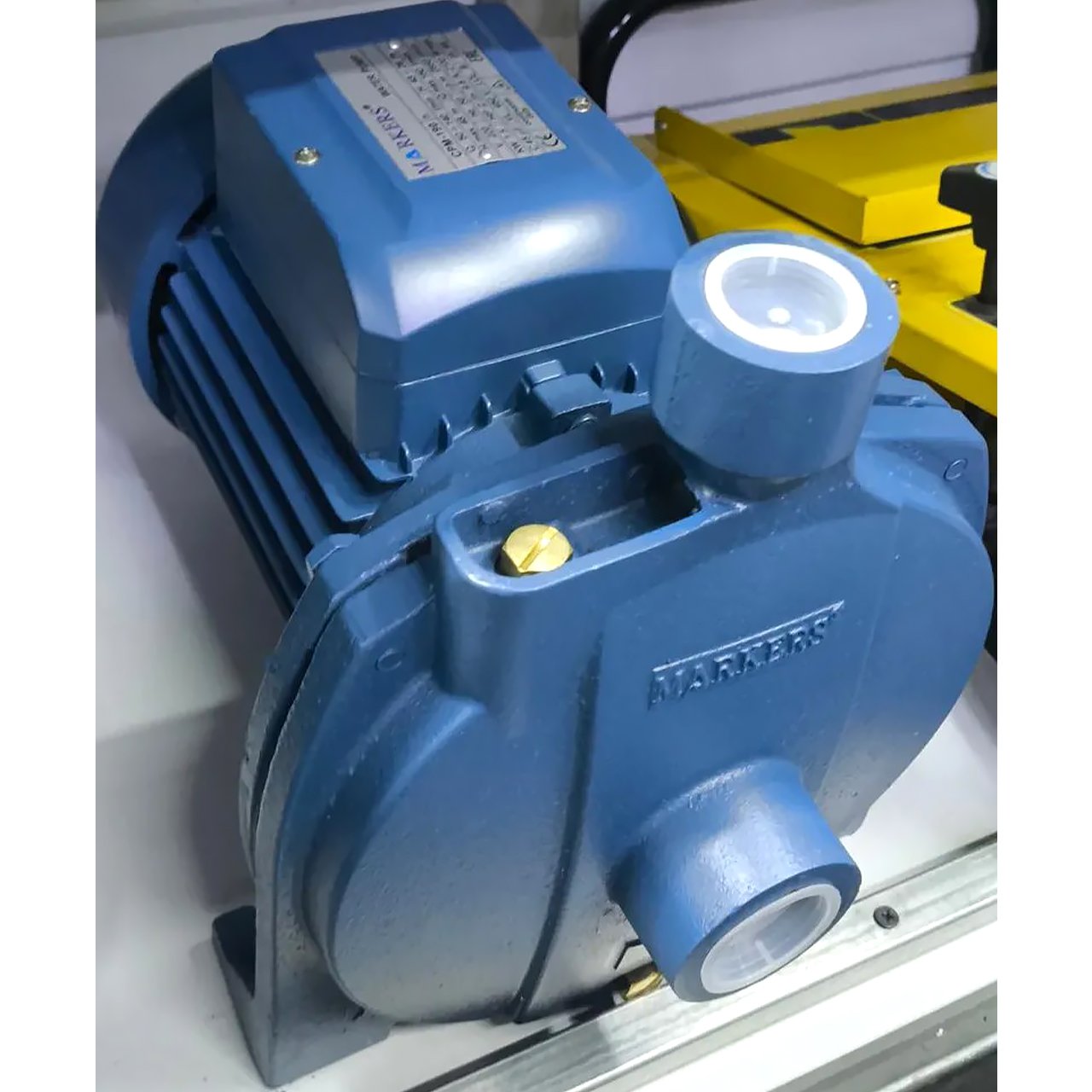 Центробежный насос Markers 150 литров-в-минуту мощностью 2100 Вт 4 Центробежный насос Markers 150 литров-в-минуту мощностью 2100 Вт