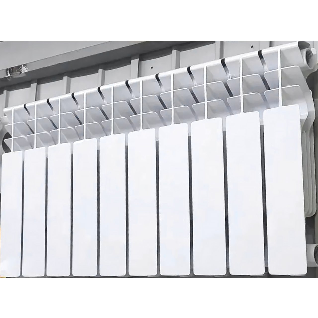 Алюминиевый радиатор отопления 70×8×40 см