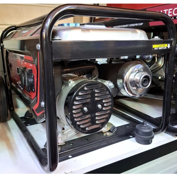 Генератор однофазный Triangle мощностью 2200 Вт