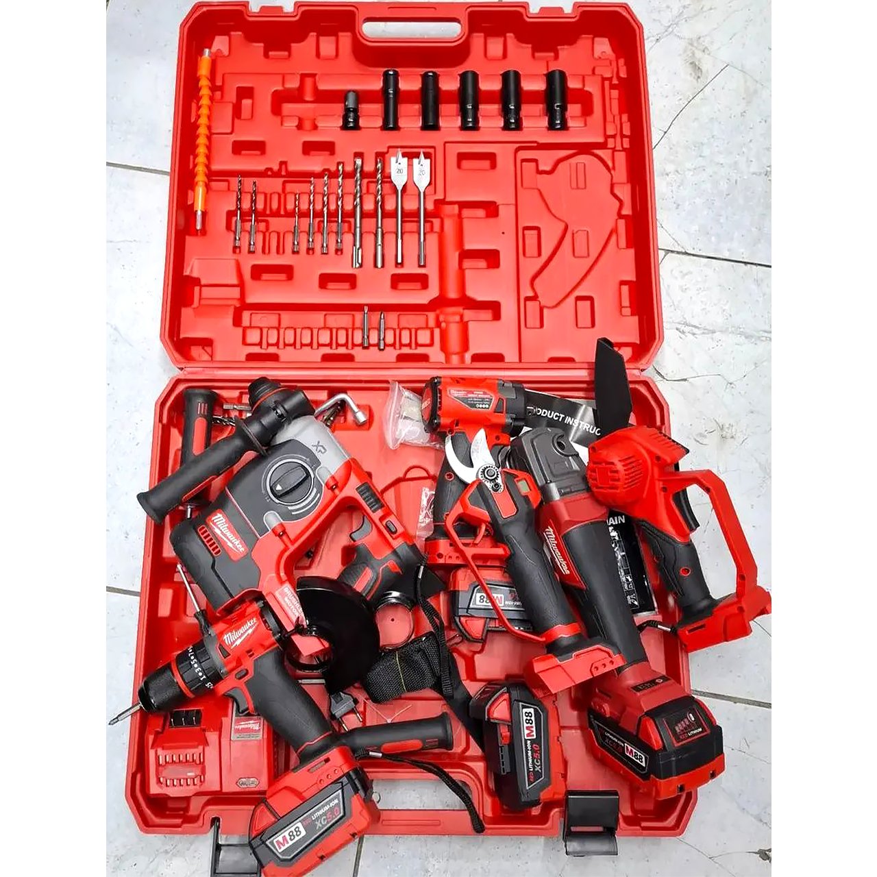 Набор электроинструмента Milwaukee (аккумуляторный)