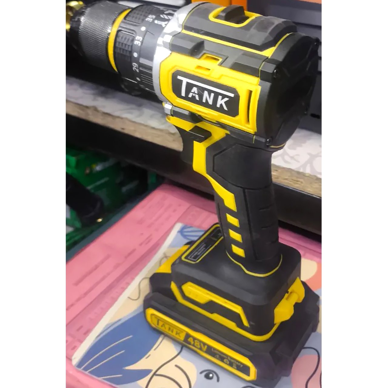 Шуруповёрт TANK 1800 оборотов-в-минуту
