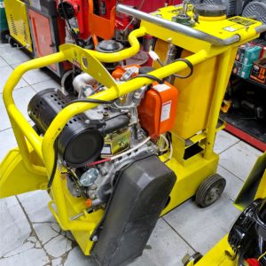 Асфальторез дизельный мощностью 10.5 кВт