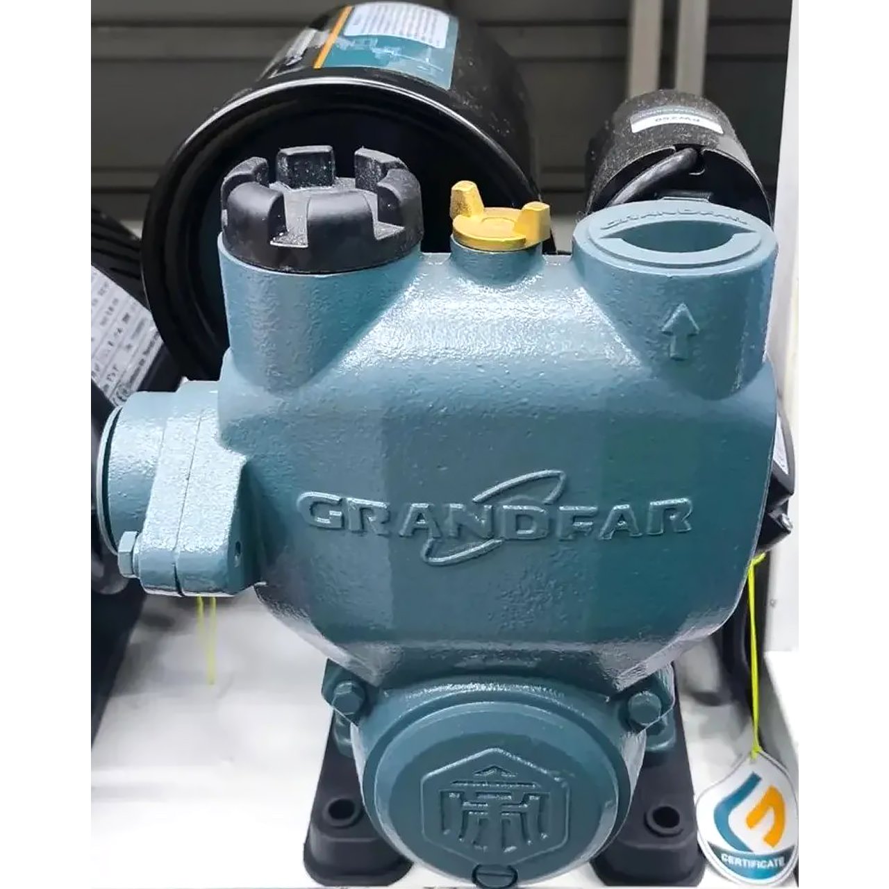 Насос повышения давления воды Grandfar 33 литра-в-минуту мощностью 250 Вт