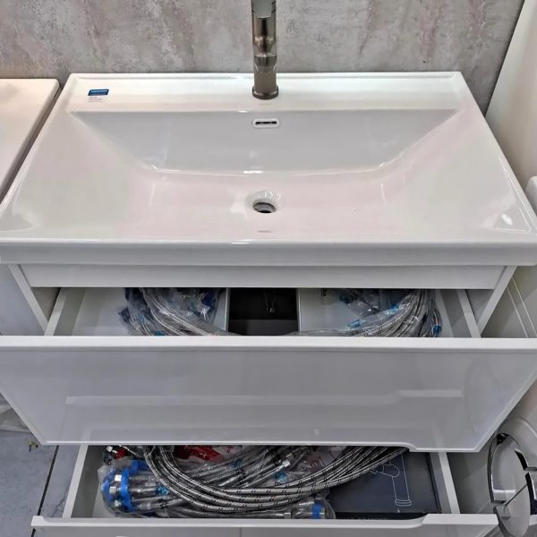 Раковина с тумбой 80 x 85 см