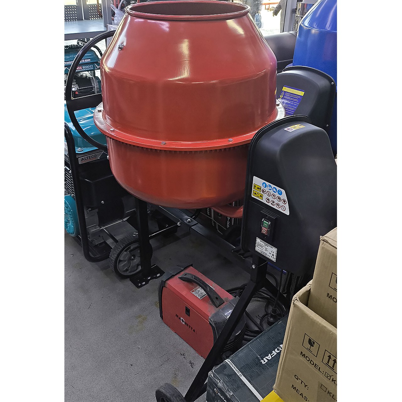 Стационарная бетономешалка Magnetta 220 литров