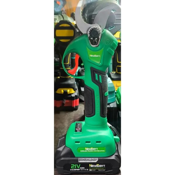 Электрический секатор NewBeat мощностью 800 Вт