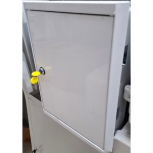 Установочный электрощит IEK 31 × 40 см